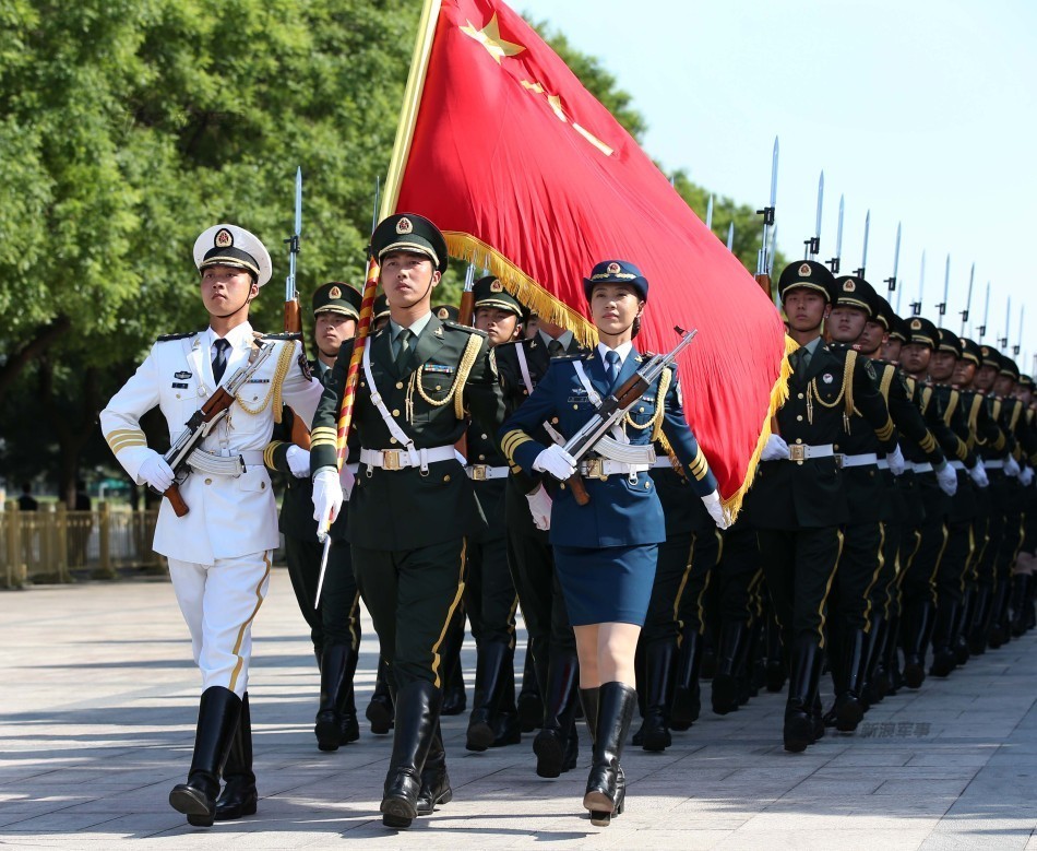 檢閱女兵儀仗隊，榮耀與力量的展現(xiàn)，檢閱女兵儀仗隊，榮耀與力量的璀璨瞬間