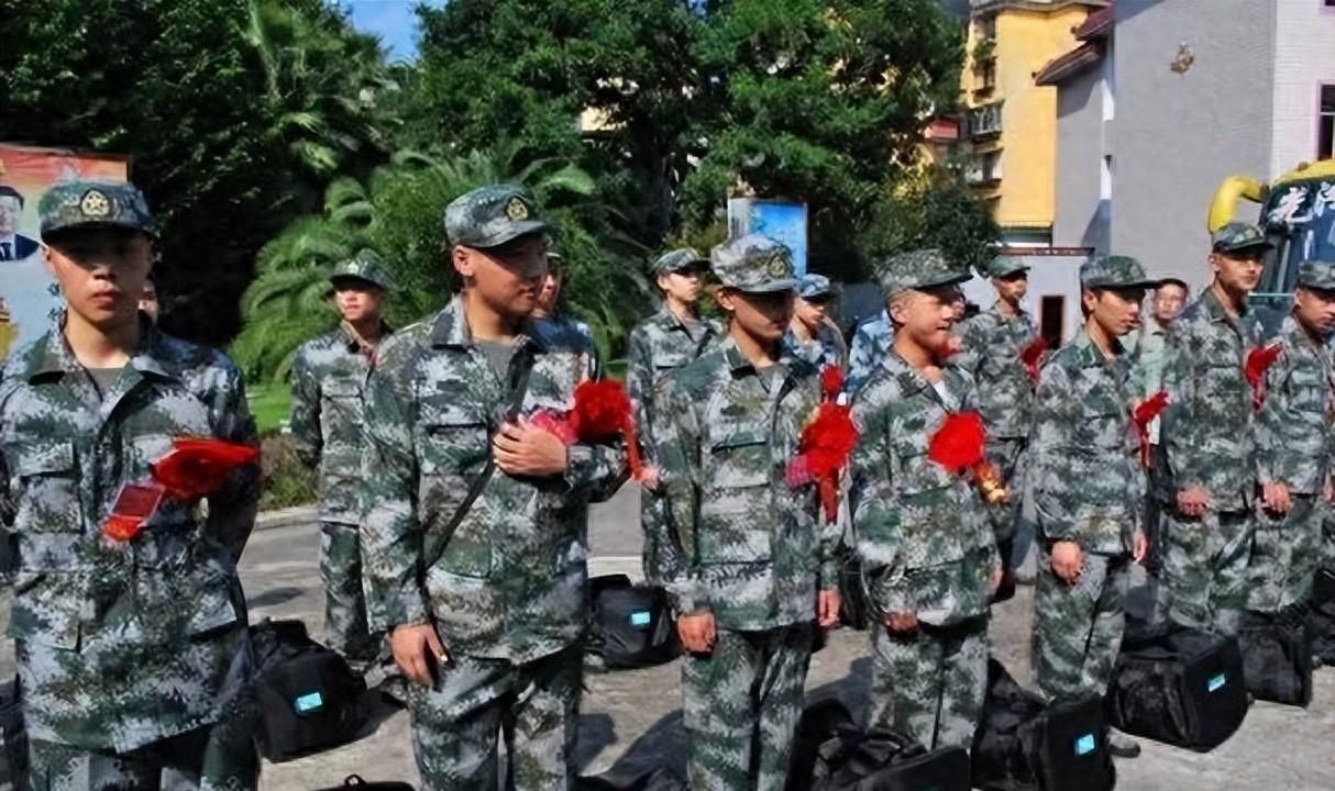 中央軍事委員會組成人員表及其職責(zé)與重要性，中央軍事委員會組成人員表、職責(zé)與重要性解析