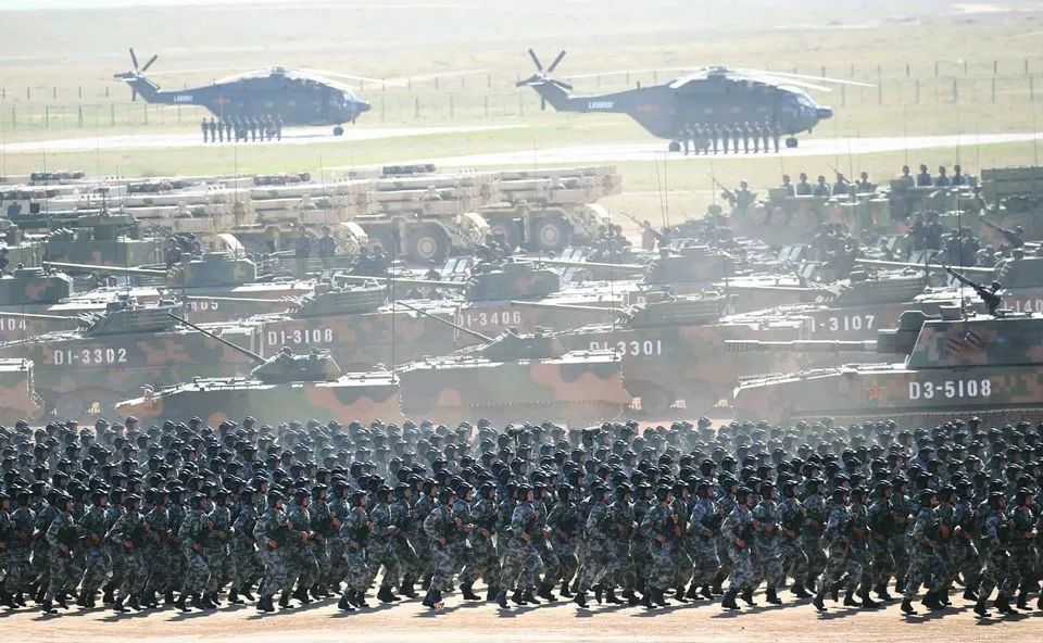 建軍90周年閱兵儀式，回顧輝煌歷程，展望嶄新未來，建軍90周年閱兵儀式，回顧輝煌歷程，展望嶄新未來，彰顯軍威國威的力量展示