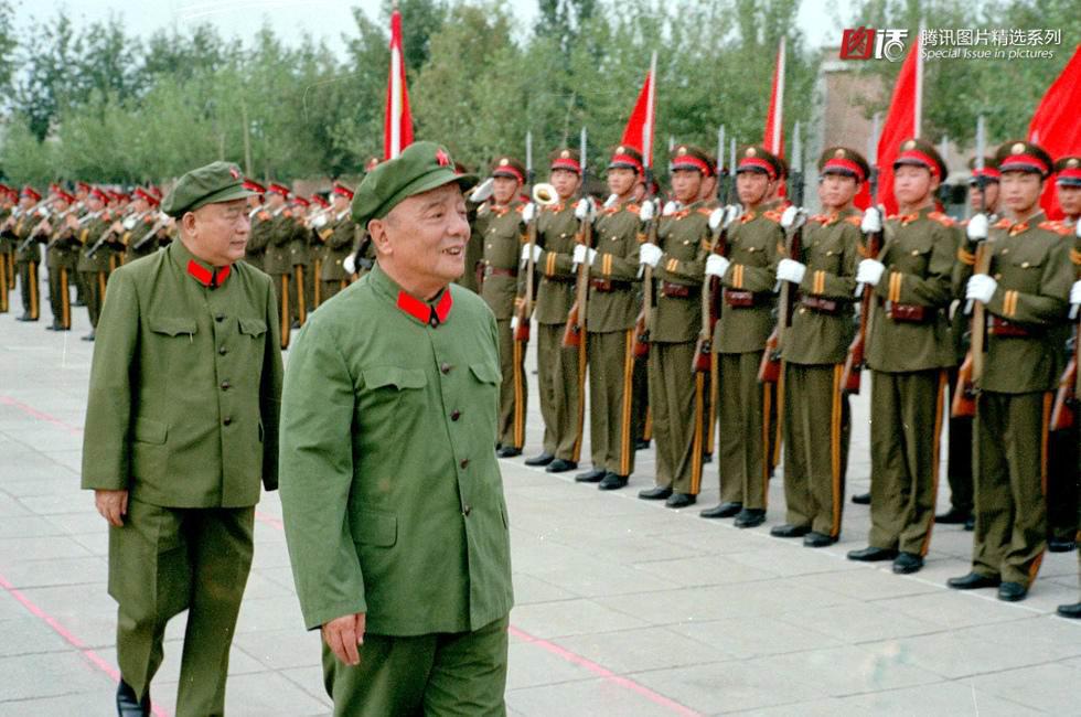 解放軍儀仗隊(duì)表演視頻，展現(xiàn)榮耀與力量，解放軍儀仗隊(duì)榮耀與力量的震撼表演視頻