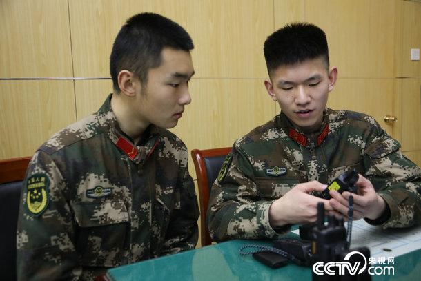 國防軍事頻道大家談，深度探討軍事話題，共筑國防強國夢，國防軍事頻道深度探討，共筑國防強國夢，軍事話題大家談