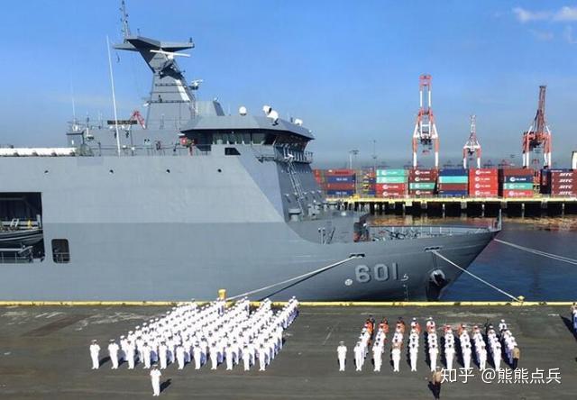 中國海軍節(jié)閱兵，展現(xiàn)中國力量的壯麗畫卷——紀念中國海軍節(jié)2022年盛大閱兵活動，中國海軍節(jié)盛大閱兵，展現(xiàn)力量與榮耀的壯麗畫卷 2022年紀念活動回顧