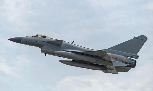 揭秘殲-10戰(zhàn)斗機高清大圖，性能、特點與全球地位，殲-10戰(zhàn)斗機深度解析，高清圖像、性能特點與全球地位