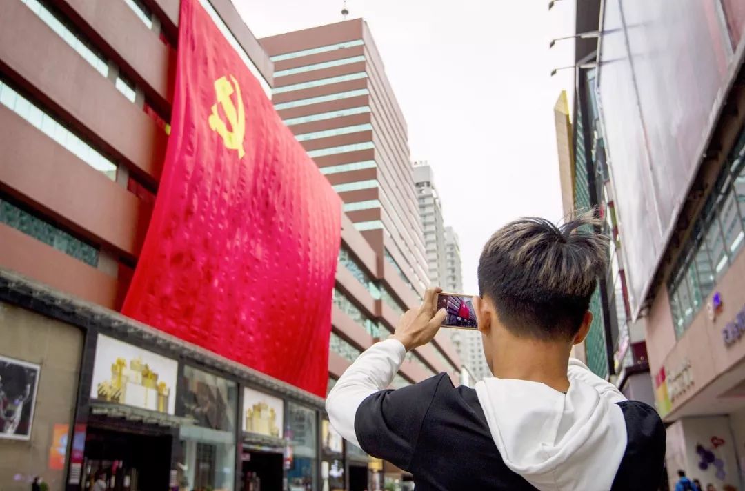 車(chē)曉彤出生日期揭秘，探索名人背后的故事，車(chē)曉彤出生日期揭曉，名人背后的故事探索