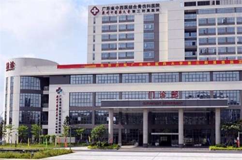 沈陽(yáng)醫(yī)院排名前十名，權(quán)威榜單及醫(yī)療特色概述，沈陽(yáng)醫(yī)院排名前十權(quán)威榜單及醫(yī)療特色概覽