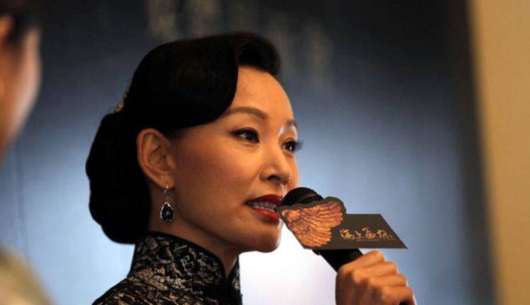 陳沖的幾任丈夫，探索明星的婚姻歷程，陳沖的婚姻歷程，探索明星的幾任丈夫之路