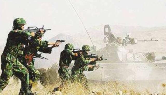 軍事圖片高清大圖，歷史與現(xiàn)代的戰(zhàn)爭影像展示，軍事圖片高清展示，歷史與現(xiàn)代的戰(zhàn)爭影像大觀