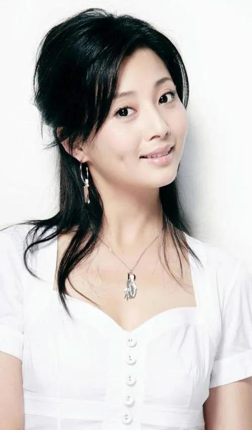 中國最美的女明星有哪些，中國最美女明星盤點，驚艷熒屏的佳人風(fēng)采